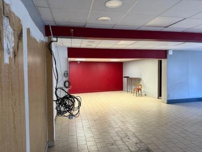 Local commercial - 250 m² - 3 pièces
