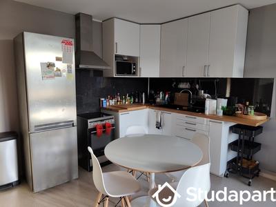 Chambre - 11 m² - 1 pièce