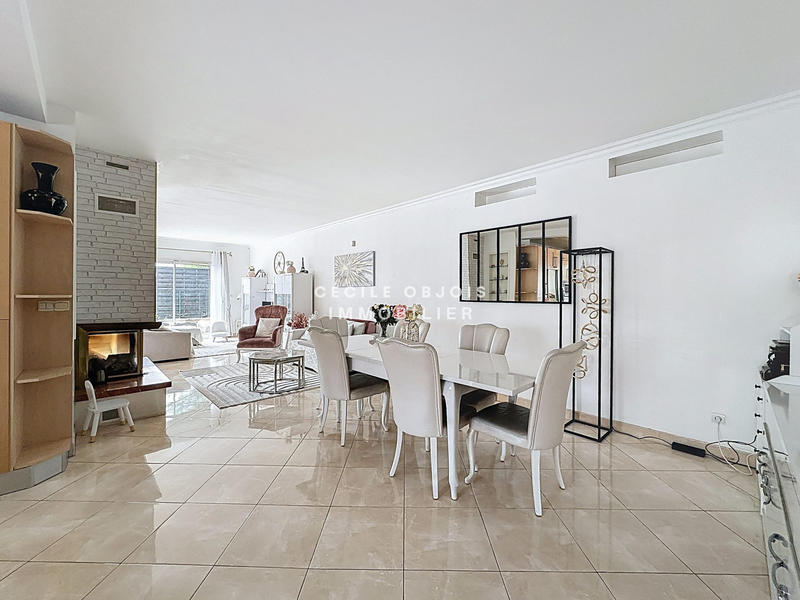 Maison contemporaine - 160 m² - 6 pièces