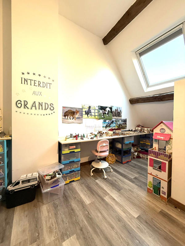 Propriété - 600 m² - 23 pièces