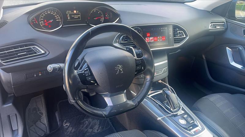 Peugeot 308 1.5 BlueHDi 130 Eat8 Allure Business