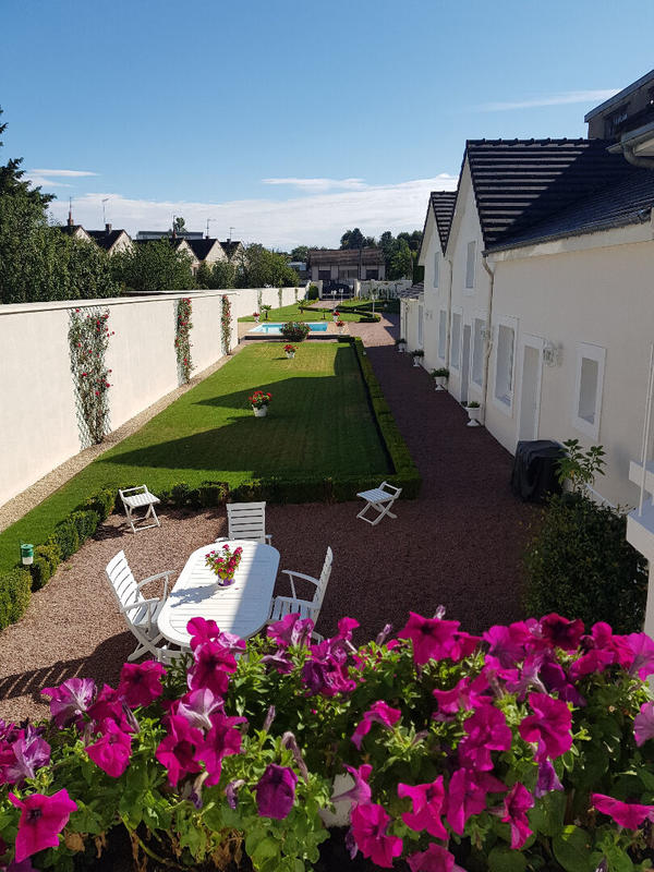 Villa - 311 m² - 12 pièces