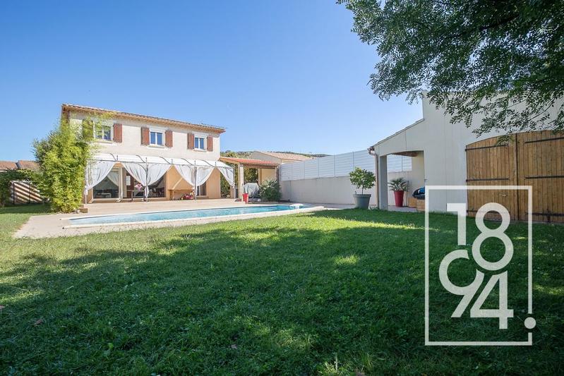 Maison - 120 m² - 4 pièces