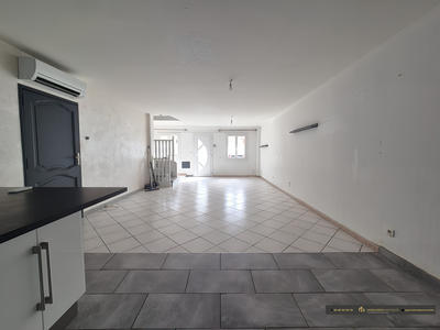 Maison traditionnelle - 110 m² - 4 pièces