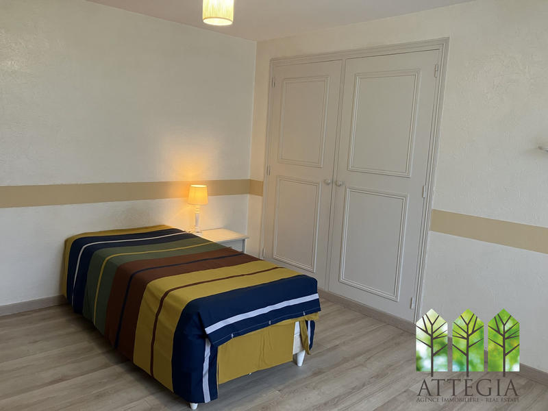 Maison - 175 m² - 8 pièces