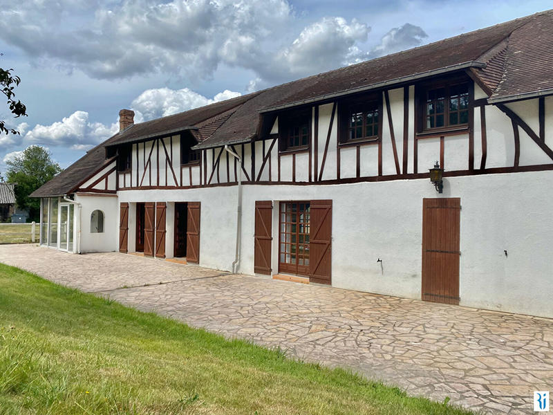 Maison - 166 m² - 7 pièces