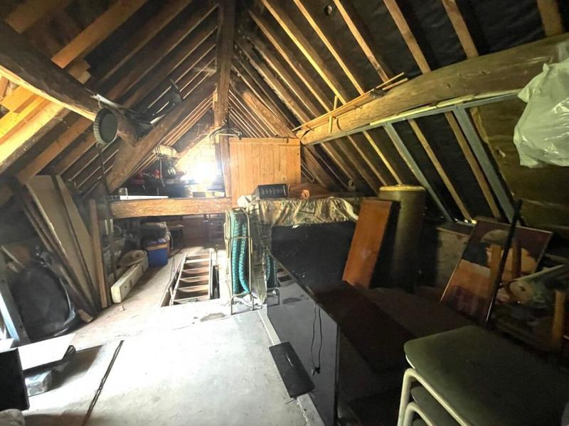 Maison - 150 m² - 9 pièces