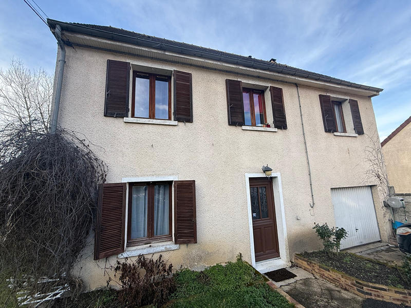 Maison - 110 m² - 4 pièces