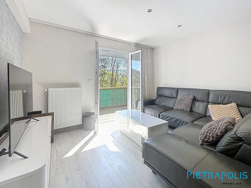 Maison - 84 m² - 4 pièces