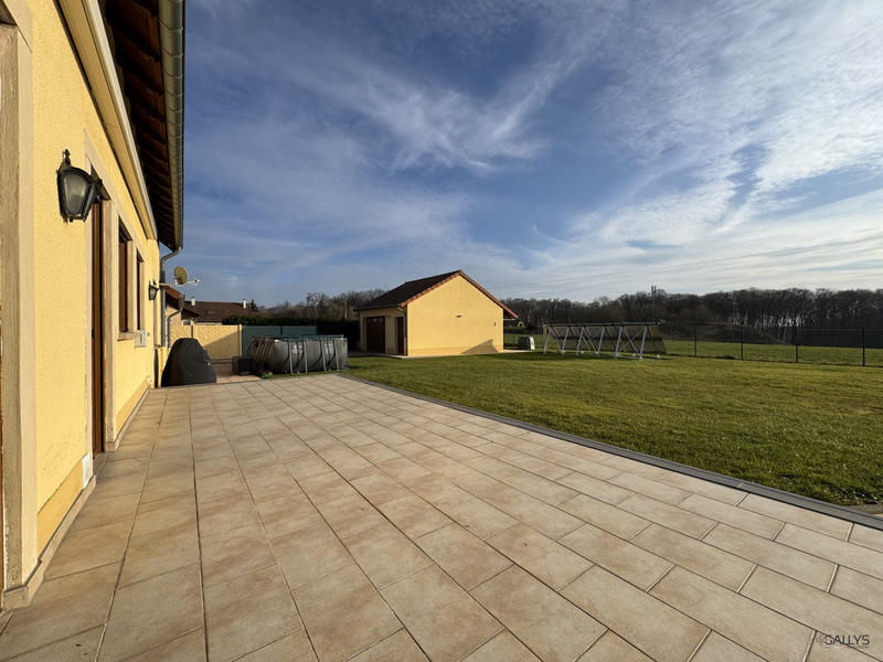 Maison - 150 m² - 8 pièces