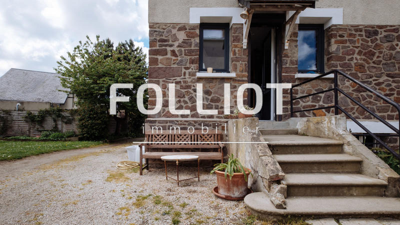 Maison - 226 m² - 9 pièces