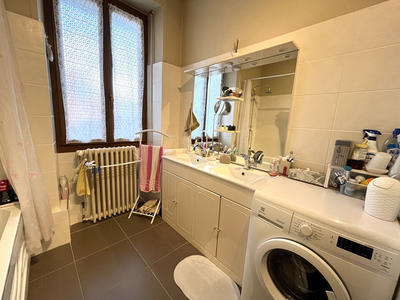Appartement - 84 m² - 4 pièces