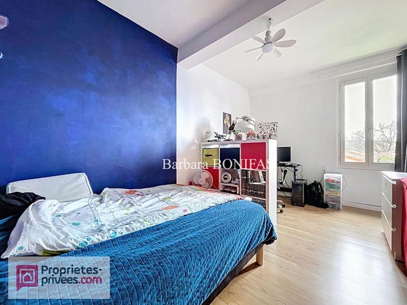 Maison - 200 m² - 8 pièces