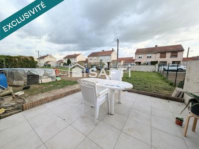 Maison - 97 m² - 5 pièces