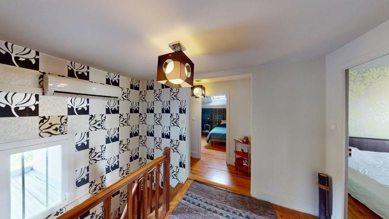 Maison - 208 m² - 6 pièces