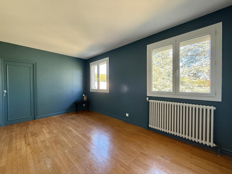 Maison - 231 m² - 10 pièces