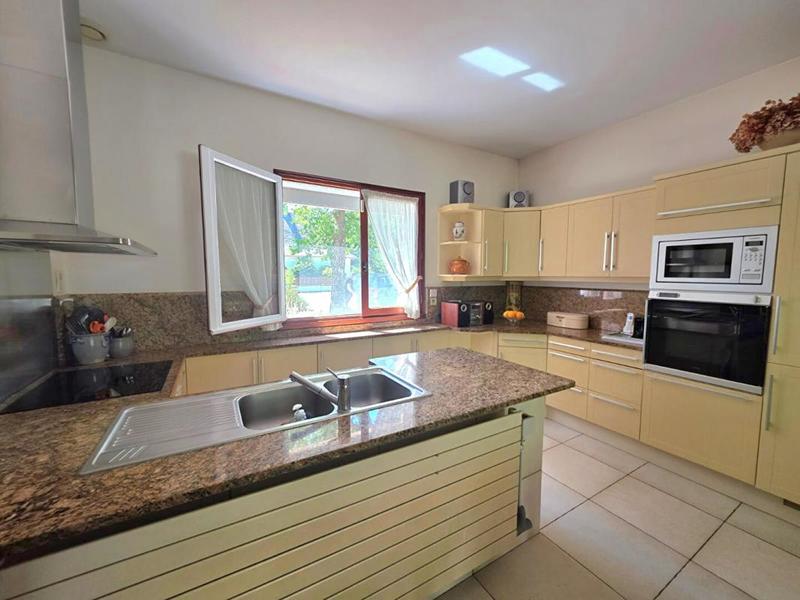 Maison - 153 m² - 5 pièces