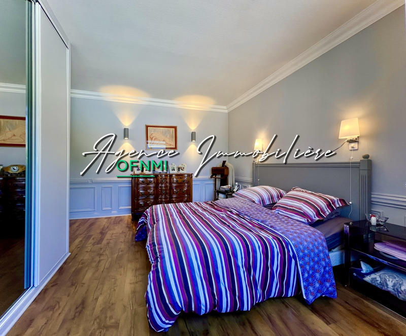 Villa - 192 m² - 7 pièces