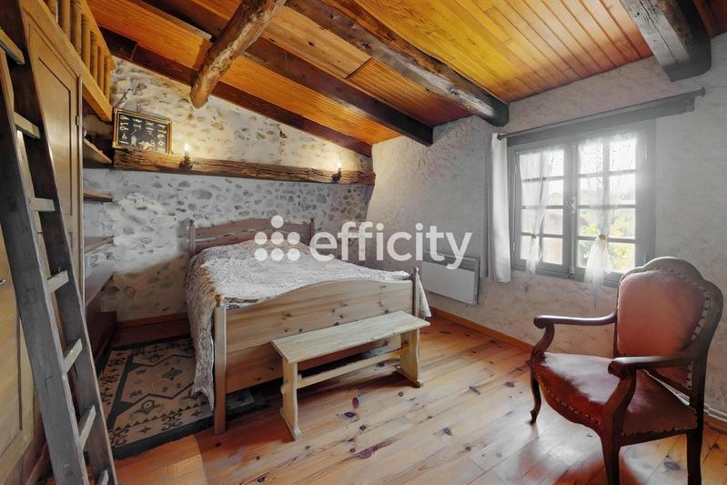 Maison - 105 m² - 4 pièces