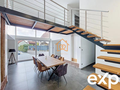 Maison - 251 m² - 10 pièces