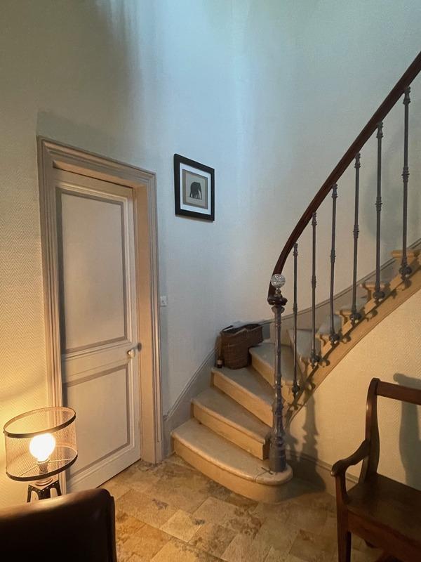 Maison de ville - 261 m² - 11 pièces