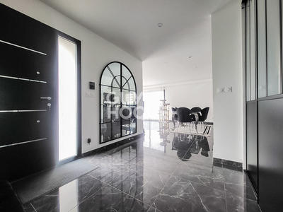 Maison - 152 m² - 8 pièces