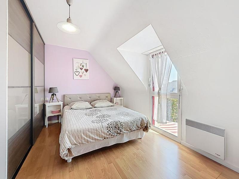 Maison - 137 m² - 6 pièces