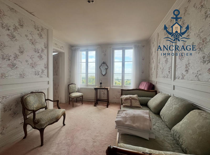 Maison ancienne - 290 m² - 6 pièces