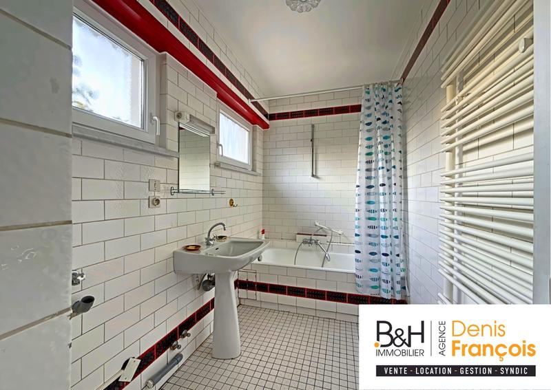 Maison ancienne - 216 m² - 7 pièces