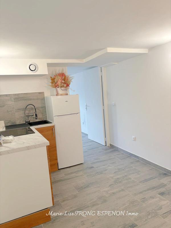 Maison - 180 m² - 8 pièces