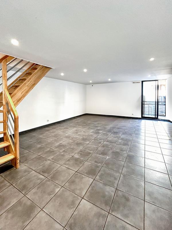 Appartement - 81 m² - 4 pièces