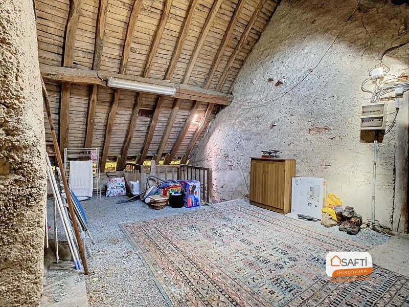 Maison - 95 m² - 5 pièces