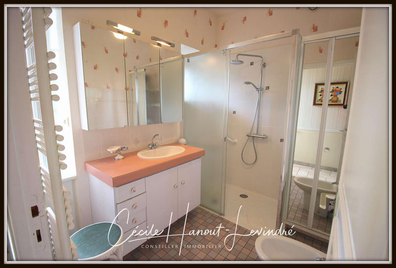 Maison - 174 m² - 8 pièces