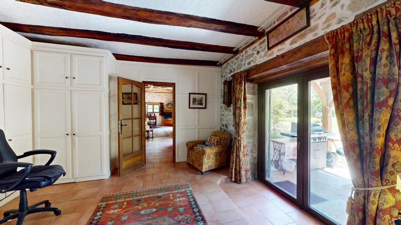 Moulin - 272 m² - 12 pièces