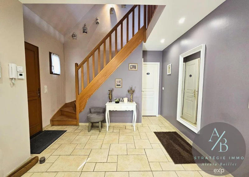 Maison - 145 m² - 6 pièces