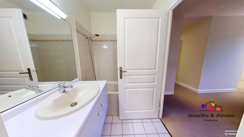 Appartement - 106 m² - 6 pièces