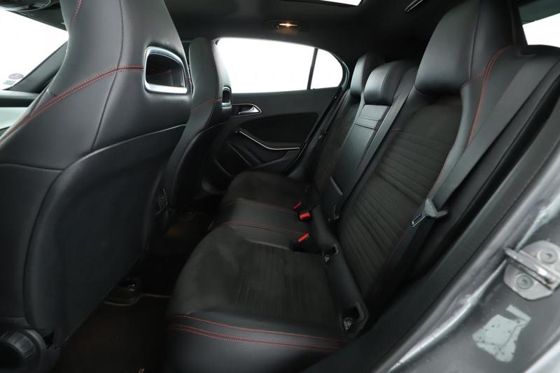 Mercedes Gla 180 Fascination 7g-Dct 122 ch