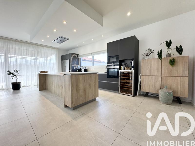 Maison - 158 m² - 5 pièces