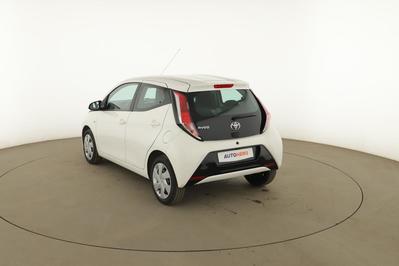 Toyota Aygo 1.0 Vvt-i X-Play 5p 69 ch