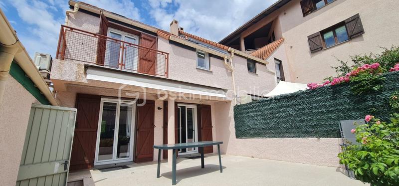 Duplex - 92 m² - 5 pièces