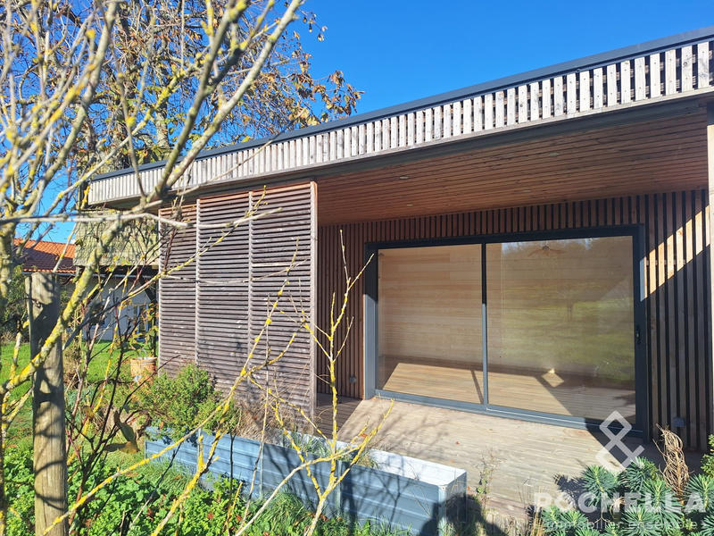 Maison traditionnelle - 198 m² - 7 pièces