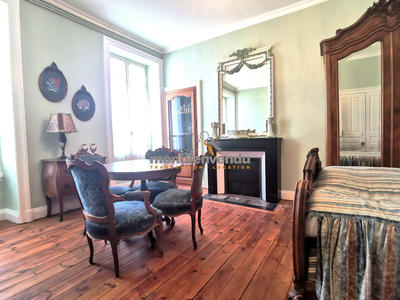 Appartement - 152 m² - 5 pièces