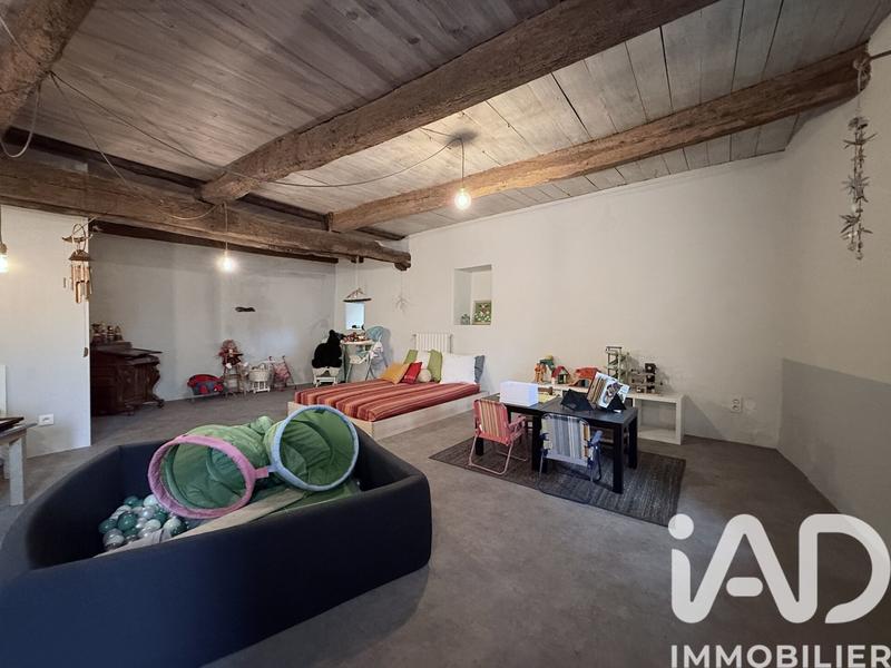 Maison - 367 m² - 11 pièces