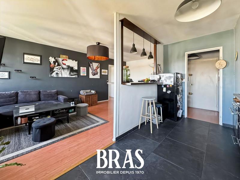 Appartement - 49 m² - 2 pièces