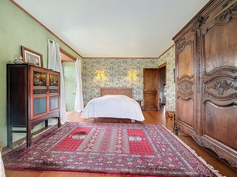 Maison - 180 m² - 4 pièces