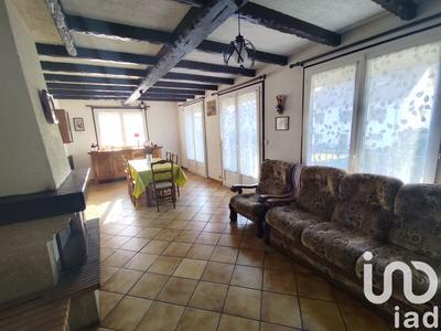 Maison - 121 m² - 6 pièces