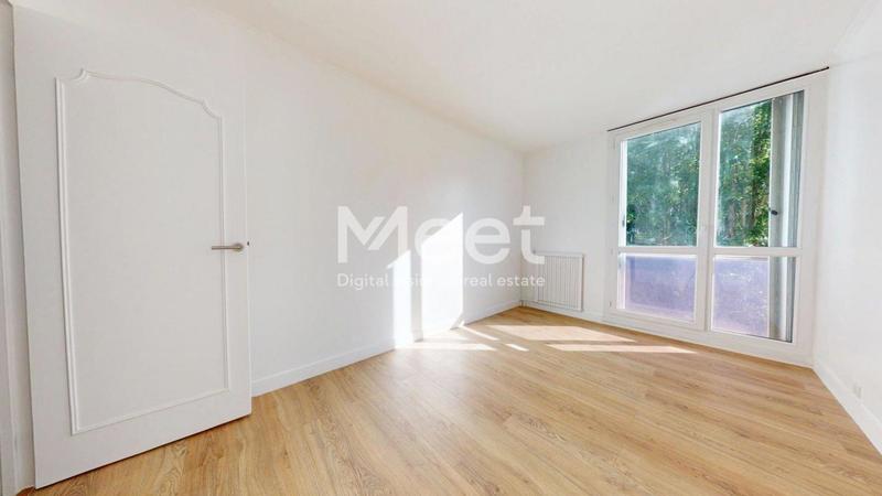 Appartement - 104 m² - 5 pièces