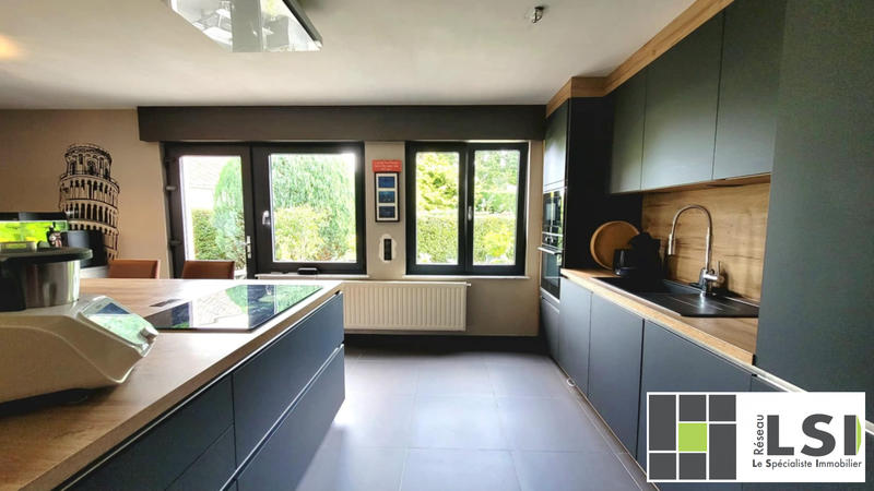 Maison contemporaine - 165 m² - 10 pièces