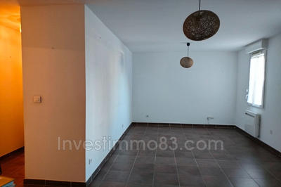 Appartement - 85 m² - 3 pièces
