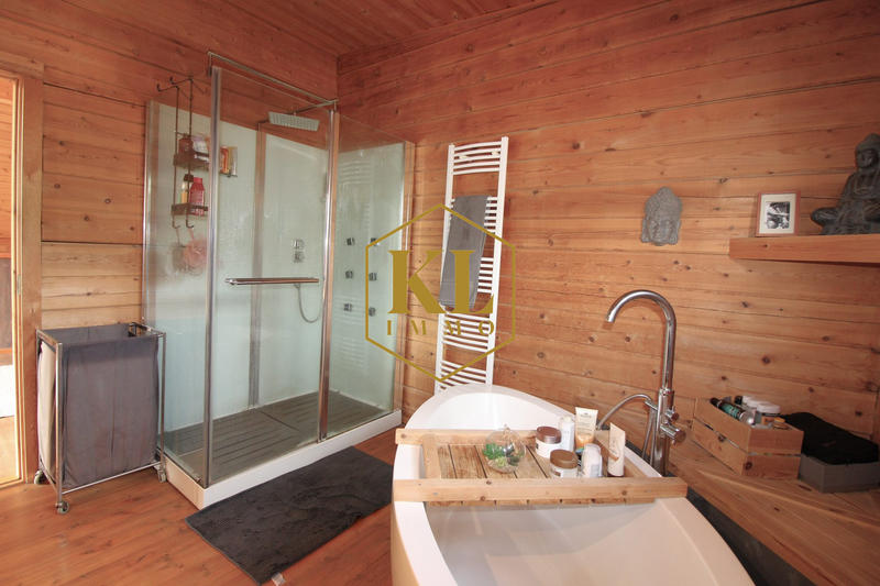 Châlet - 159 m² - 6 pièces